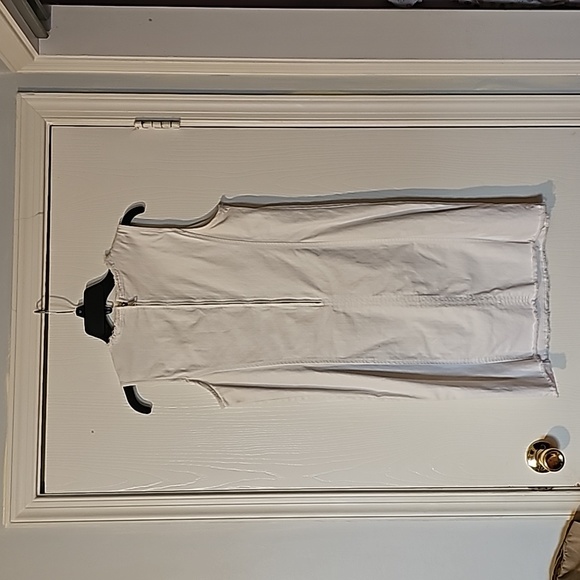 Dress - Picture 3 of 8